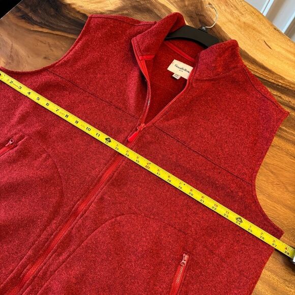 Goodfellow & Co Red Fleece Vest. Size XXL - Picture 11 of 12